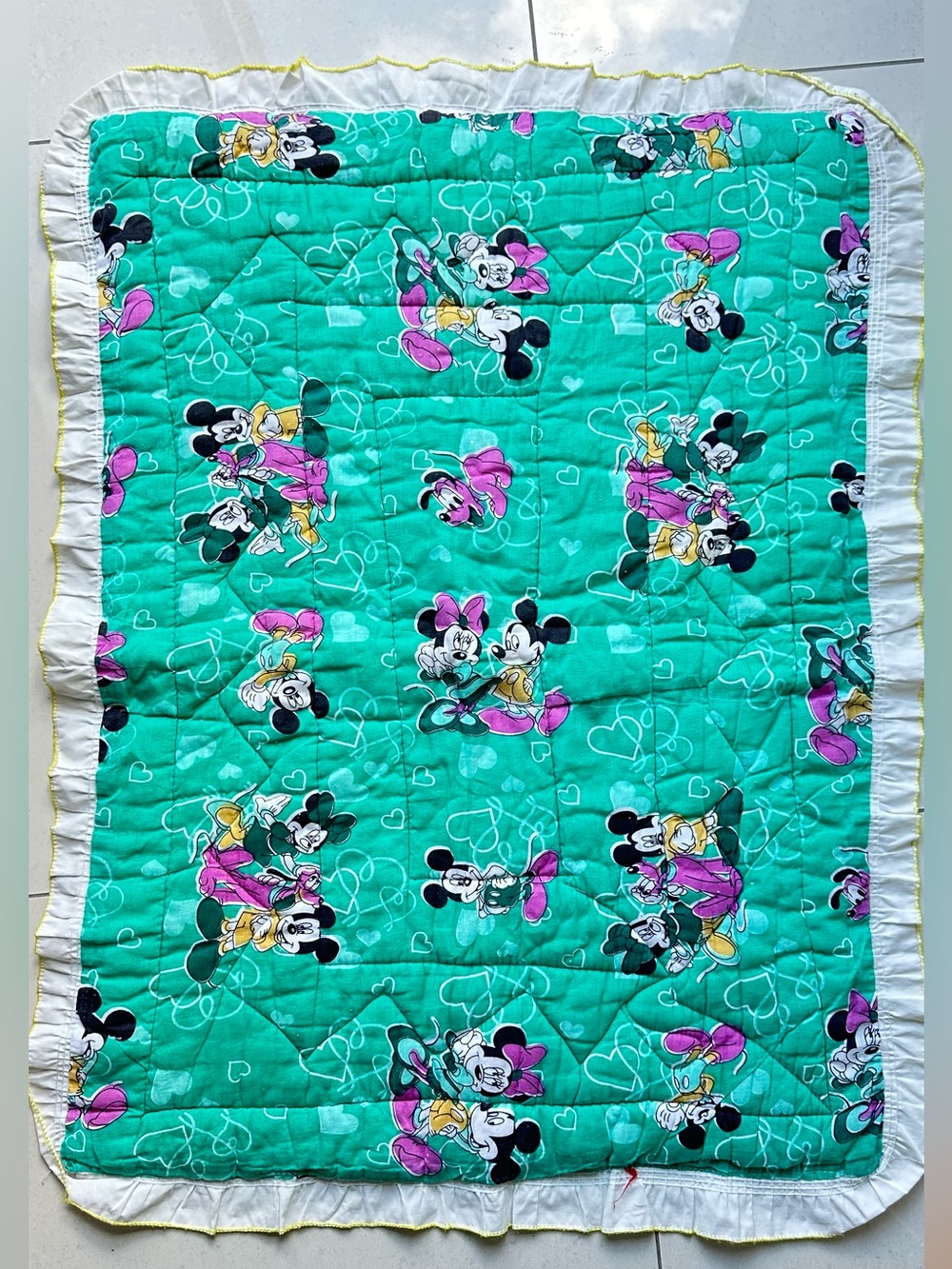 Vintage Minnie & Mickey Printed Baby Quilt 34 x 26